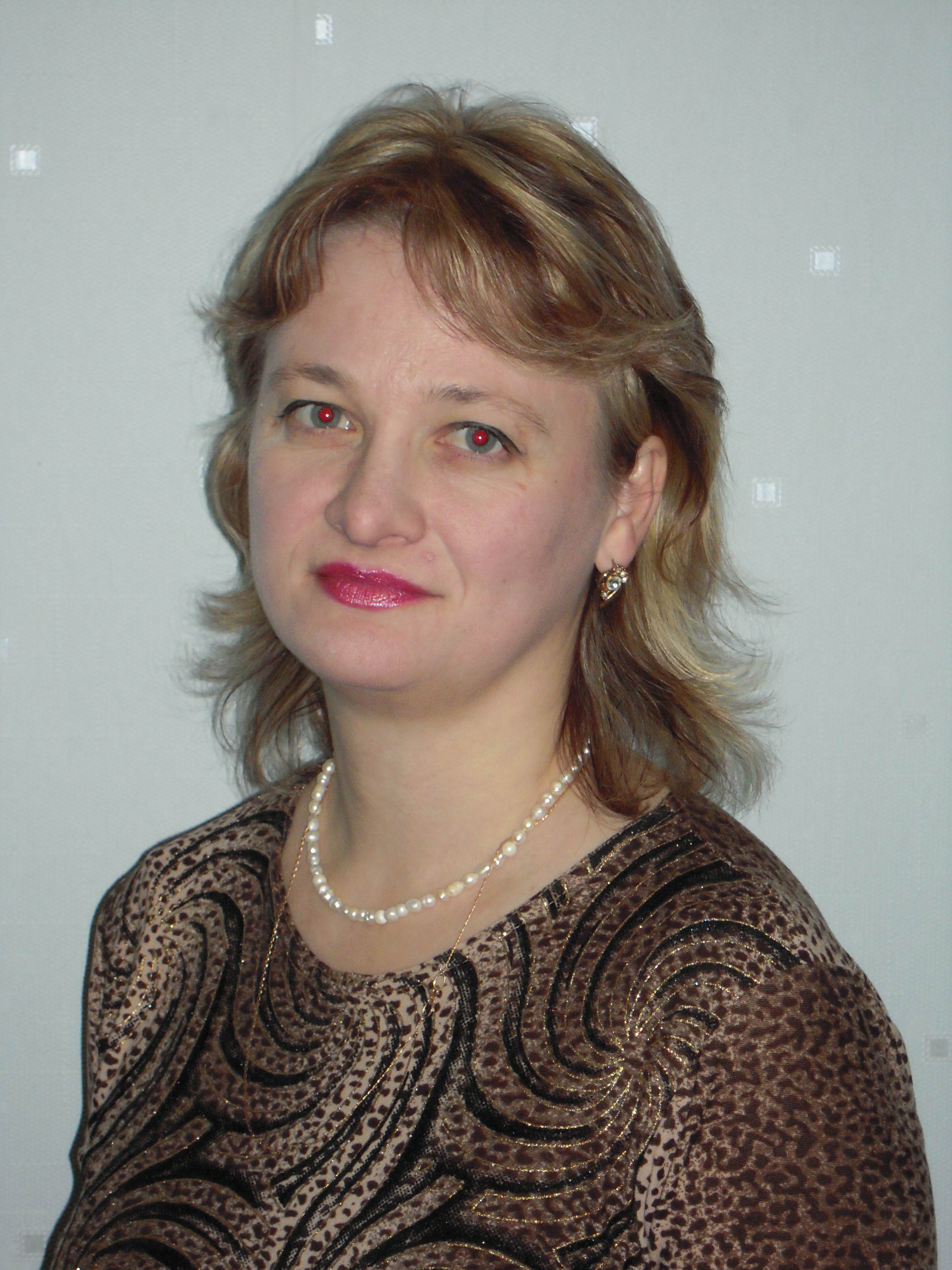 Толстова Инна Николаевна.